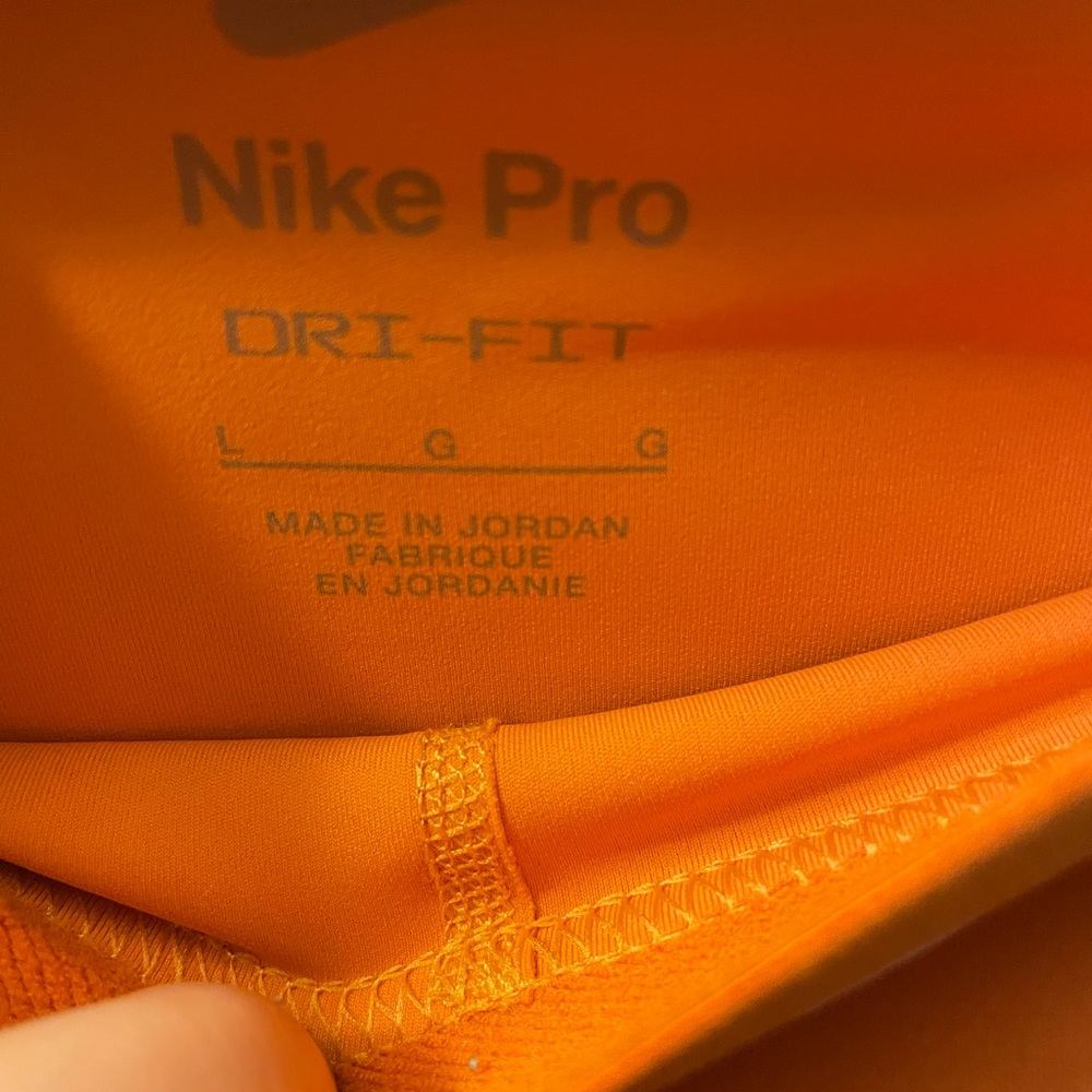 NIKE pro leggings - size L - Picture 2 of 5